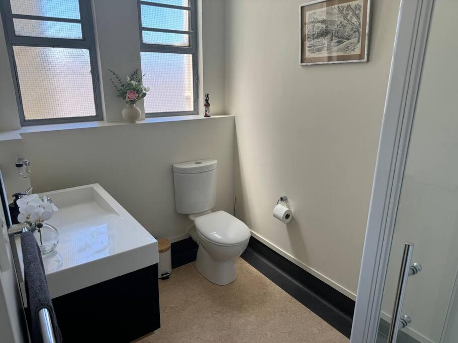 4 Large Bedroom Apartment In The City Hastings Exterior photo